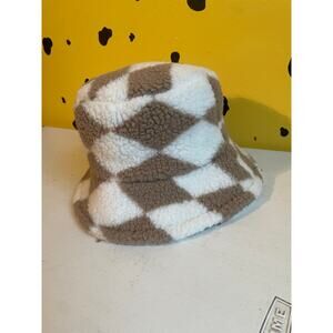 Cozy Sherpa Checker Bucket Hat | Neutral Aesthetic Streetwear